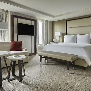 Premier Room One King Bed